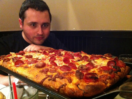 Giant pizzasm