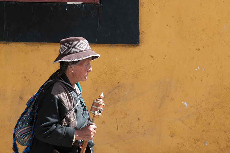 tibet-woman-unedited-750px